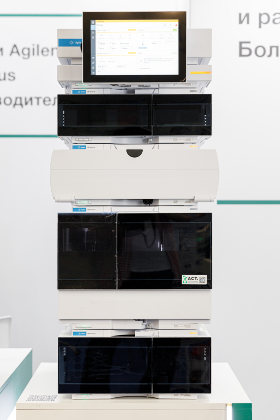 Жидкостный хроматограф 1260 Infinity III