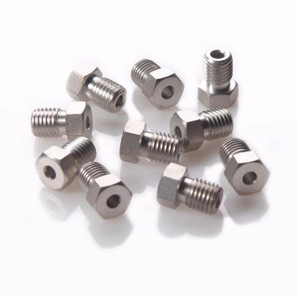 Гайка5/16-24 стальная Male 0.57" длиной для 1/8" OD капилляра