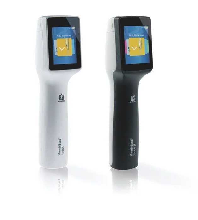 Дозатор повторного дозирования HandyStep touch S, 1 мкл – 50 мл, с зарядной подставкой