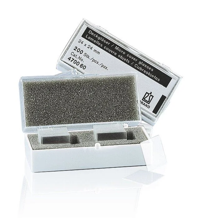 Покровное стекло, боросиликатное, толщина № 1, 18 × 18 мм, цвет белый